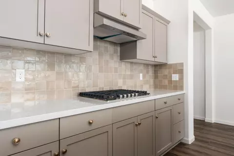 Kitchen - 1258 Talus Way S, Madera, CA 93636 photo 3 of 5