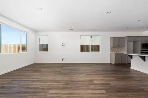 Living - 1258 Talus Way S, Madera, CA 93636 photo 6 of 7