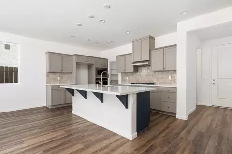 Kitchen - 1258 Talus Way S, Madera, CA 93636 photo 4 of 5