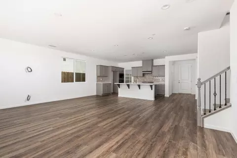 Living - 1258 Talus Way S, Madera, CA 93636 photo 4 of 7