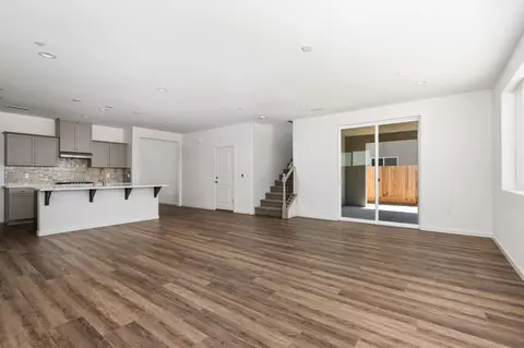 Living - 1258 Talus Way S, Madera, CA 93636 photo 5 of 7