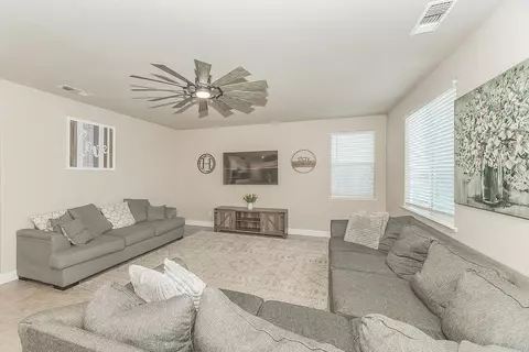 Living - 3883 Keats, Clovis, CA 93619 photo 1 of 1
