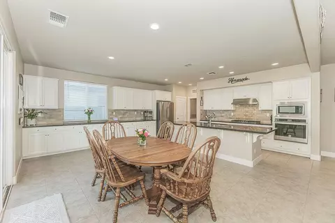Kitchen - 3883 Keats, Clovis, CA 93619 photo 7 of 7