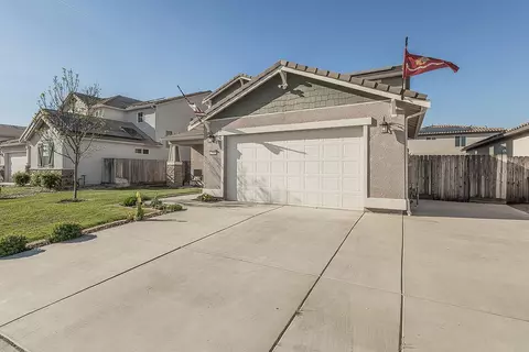 Exterior - 3883 Keats, Clovis, CA 93619 photo 11 of 12