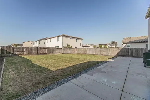 Exterior - 3883 Keats, Clovis, CA 93619 photo 5 of 12