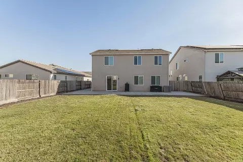 Exterior - 3883 Keats, Clovis, CA 93619 photo 7 of 12