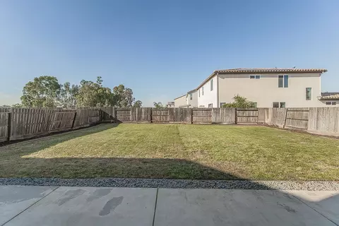 Exterior - 3883 Keats, Clovis, CA 93619 photo 4 of 12