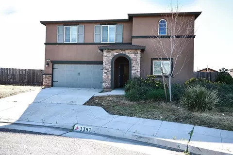 1382 Shoreline Dr, Madera, CA 93637