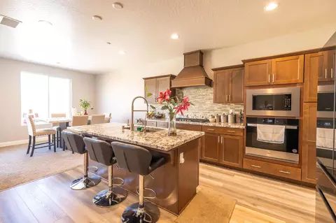 Kitchen - 4103 Keats Ave, Clovis, CA 93619 photo 2 of 7