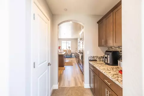Entry Way - 4103 Keats Ave, Clovis, CA 93619 photo 5 of 11