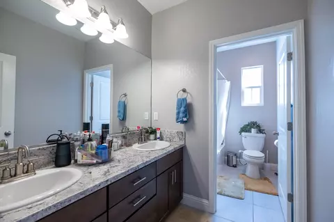 Bath - 4103 Keats Ave, Clovis, CA 93619 photo 11 of 11