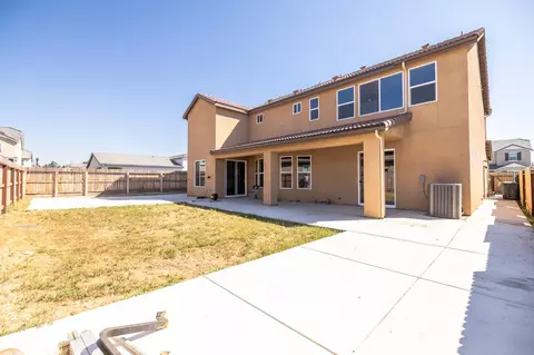 Exterior - 4103 Keats Ave, Clovis, CA 93619 photo 11 of 12