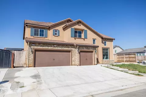 Exterior - 4103 Keats Ave, Clovis, CA 93619 photo 3 of 12