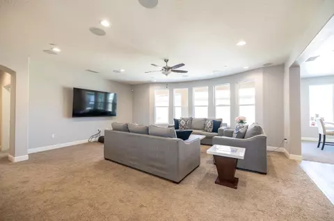 Living - 4103 Keats Ave, Clovis, CA 93619 photo 5 of 6