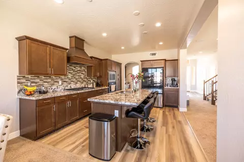 Kitchen - 4103 Keats Ave, Clovis, CA 93619 photo 5 of 7