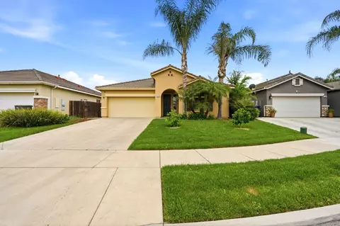1428 N Leila St, Visalia, CA 93291