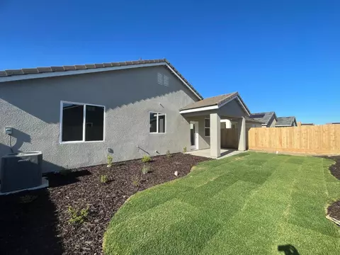16209 W Sunset Ave, Kerman, CA 93630 photo 3