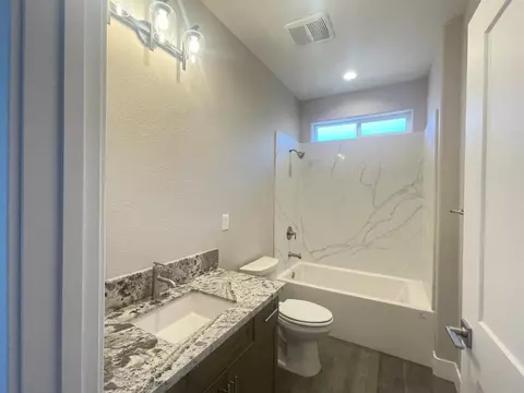 16191 W Sunset Ave, Kerman, CA 93630 photo 4