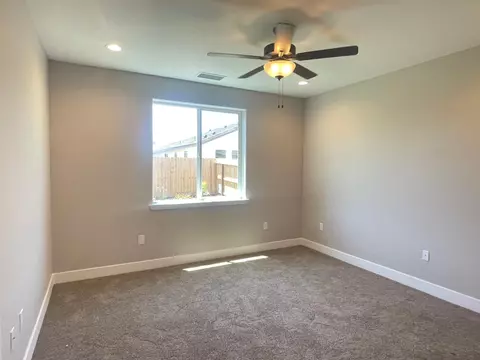 16191 W Sunset Ave, Kerman, CA 93630 photo 3