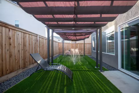 Exterior - 1280 Bloom Ave, Clovis, CA 93619 photo 4 of 4