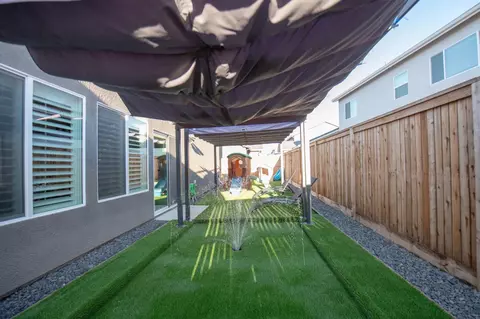 Exterior - 1280 Bloom Ave, Clovis, CA 93619 photo 3 of 4
