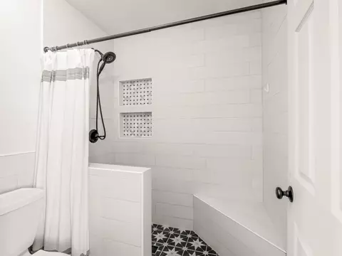 Bath - 22452 Goldrush Ln, Clovis, CA 93619 photo 3 of 3