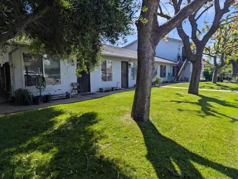 1210 Sanger Ave, Sanger, CA 93657