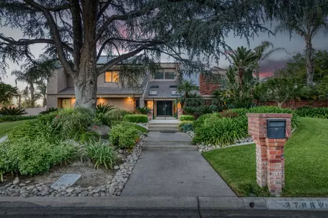 2788 W Bluff Ave, Fresno, CA 93711