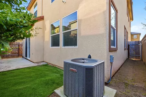 Exterior - 1515 Zenith, Clovis, CA 93619 photo 7 of 7