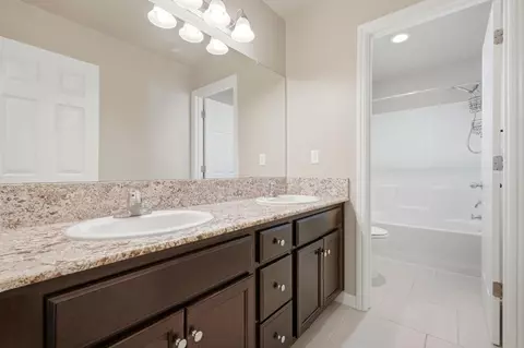 Bath - 1515 Zenith, Clovis, CA 93619 photo 2 of 3