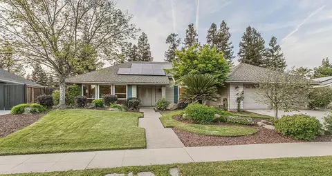286 Everglade Ave, Fresno, CA 93720