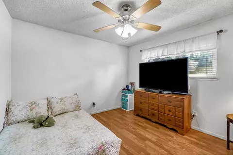 Bedroom - 1488 Whittier Ave, Clovis, CA 93611 photo 7 of 8