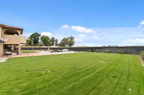 Exterior - 17703 El Camino Rd, Madera, CA 93636 photo 7 of 13