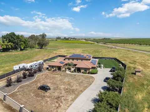 17703 El Camino Rd, Madera, CA 93636