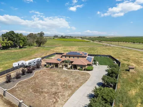 View/Area - 17703 El Camino Rd, Madera, CA 93636 photo 8 of 18