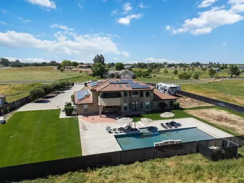 View/Area - 17703 El Camino Rd, Madera, CA 93636 photo 15 of 18