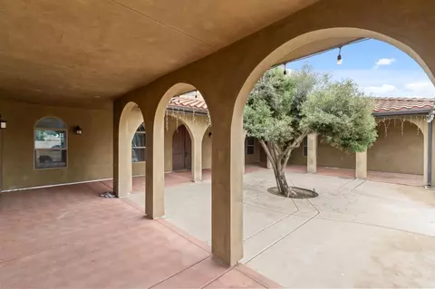 Exterior - 17703 El Camino Rd, Madera, CA 93636 photo 5 of 13