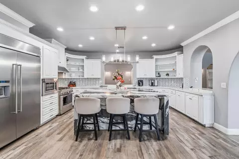 Kitchen - 17703 El Camino Rd, Madera, CA 93636 photo 4 of 5