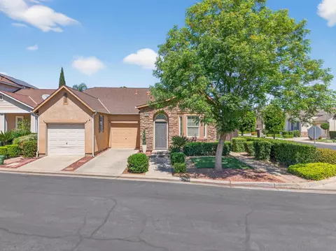 1743 Glen Oban Ln, Clovis, CA 93619