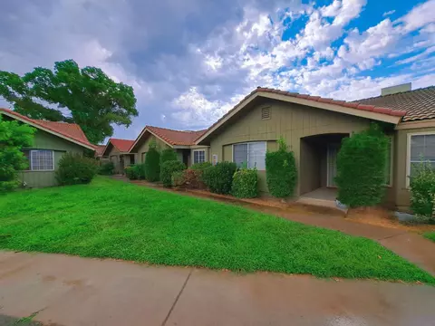 12476 Georgia Ln, Madera, CA 93637