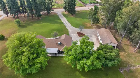 View/Area - 11640 E Sierra Ave, Clovis, CA 93619 photo 3 of 4