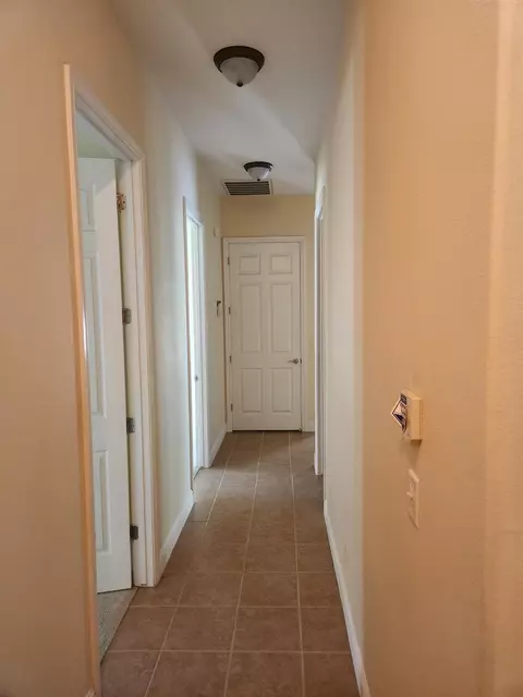 Entry Way - 2684 Armstrong Ave, Clovis, CA 93611 photo 4 of 5