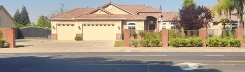 2684 Armstrong Ave, Clovis, CA 93611