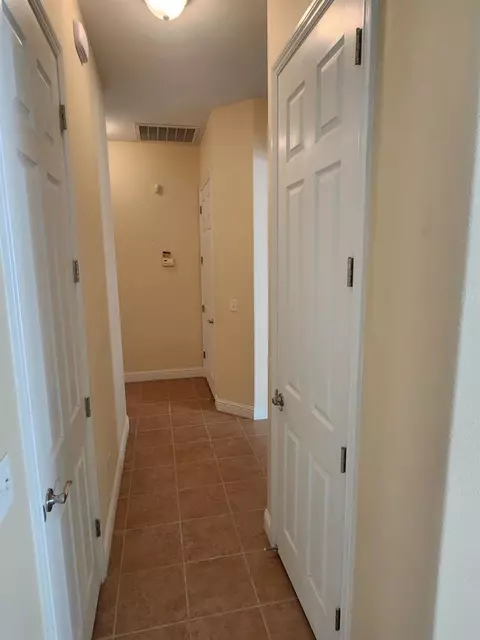 Entry Way - 2684 Armstrong Ave, Clovis, CA 93611 photo 5 of 5