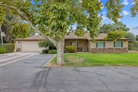 1714 N Blythe Ave, Fresno, CA 93722