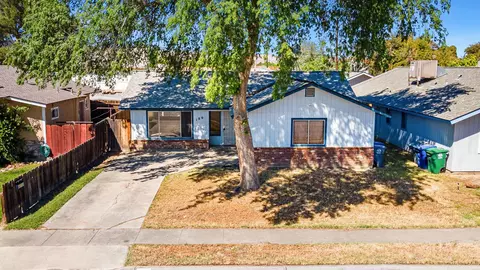 180 Monroe St, Coalinga, CA 93210