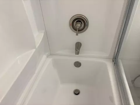 Bath - 2231 Sylmar Ave #1, Clovis, CA 93612 photo 2 of 3