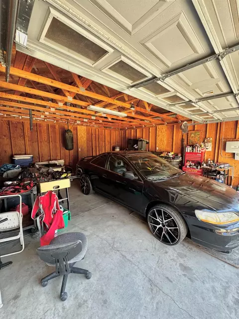 Exterior - 3237 Whittier Ave, Clovis, CA 93611 photo 9 of 10