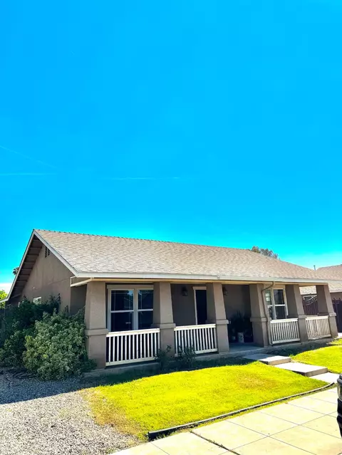 Exterior - 3237 Whittier Ave, Clovis, CA 93611 photo 3 of 10