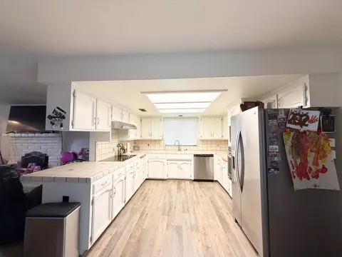 Kitchen - 505 S Del Norte Ave, Kerman, CA 93630 photo 1 of 1